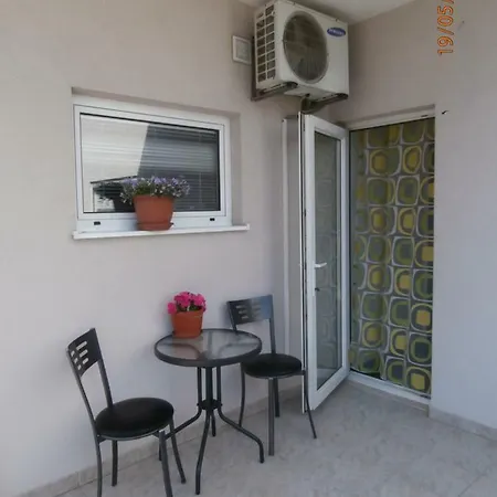 Apartman Mara2 Apartment *